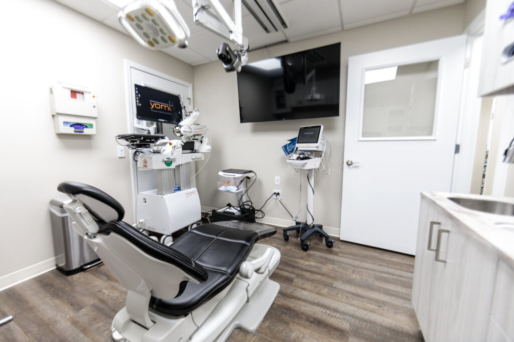 Treatment room with Yomi robotic-assisted implant system at Cornerstone Dental Arts, Knoxville, TN.