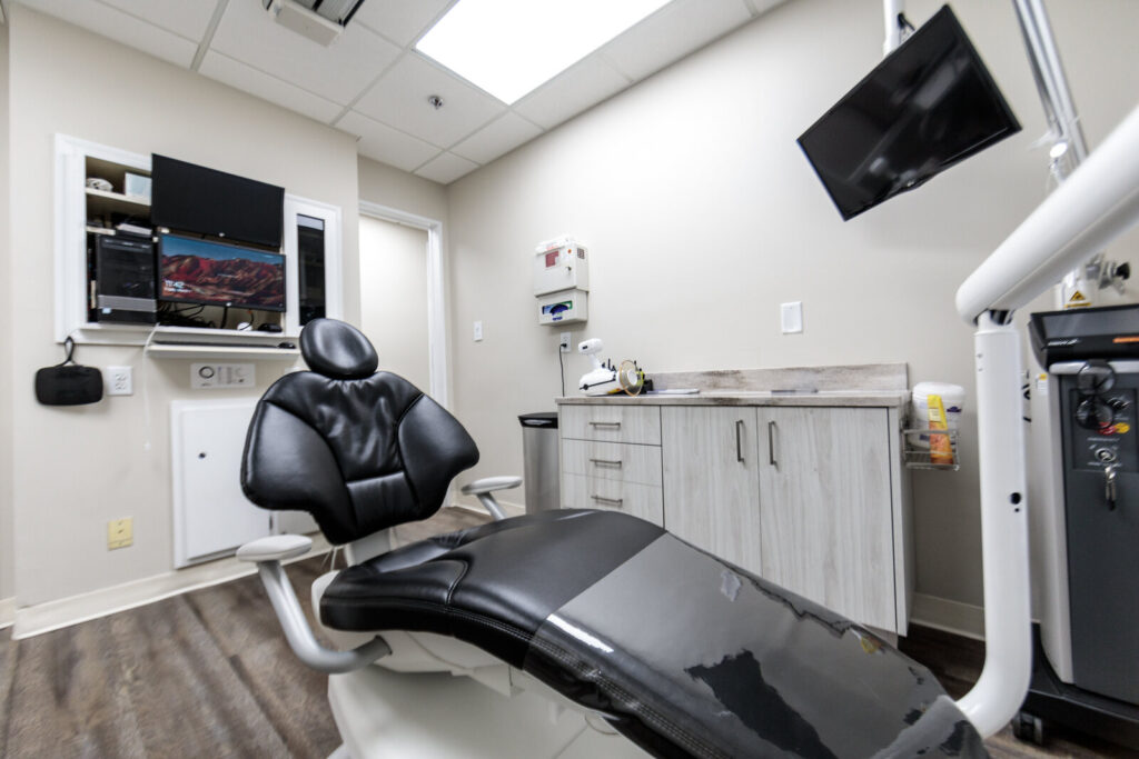 Standard patient treatment room at Cornerstone Dental Arts in Knoxville, TN.