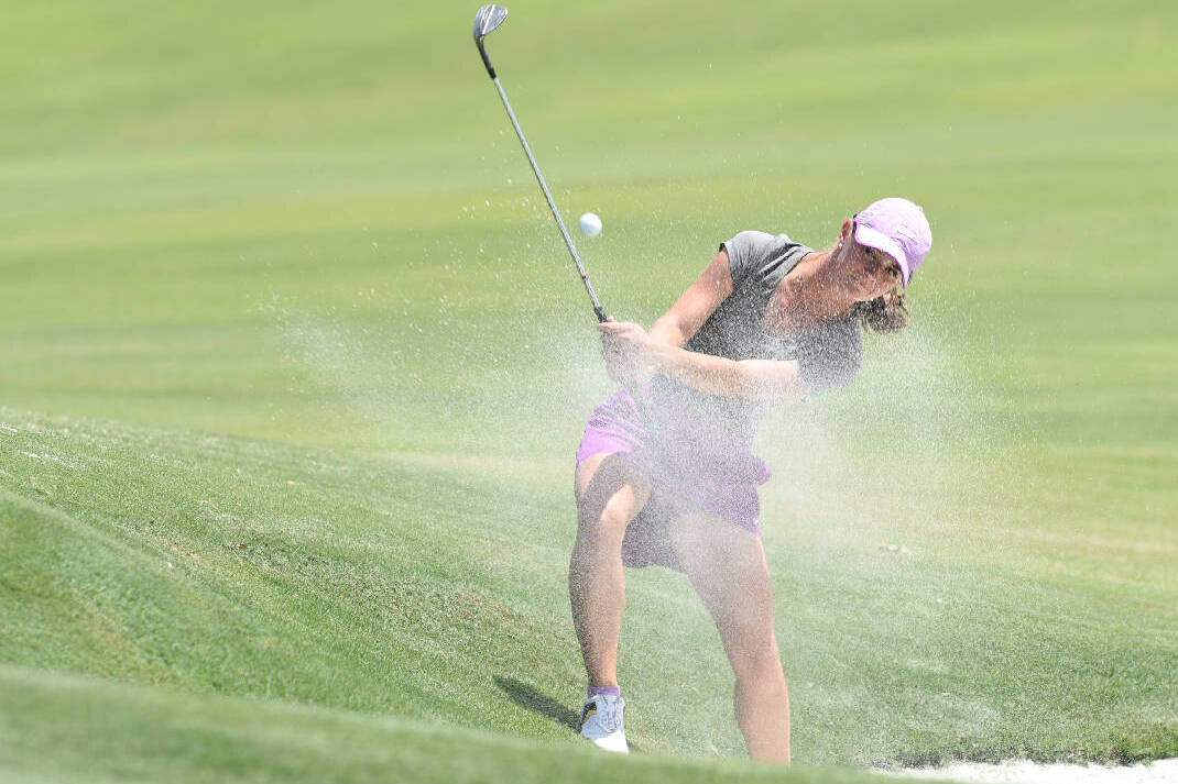 Dr. Allyson Murchison of Cornerstone Dental Arts in Knoxville, TN playing golf